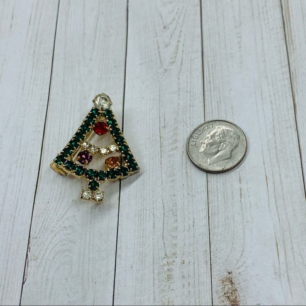 Rhinestone Christmas Tree Brooch